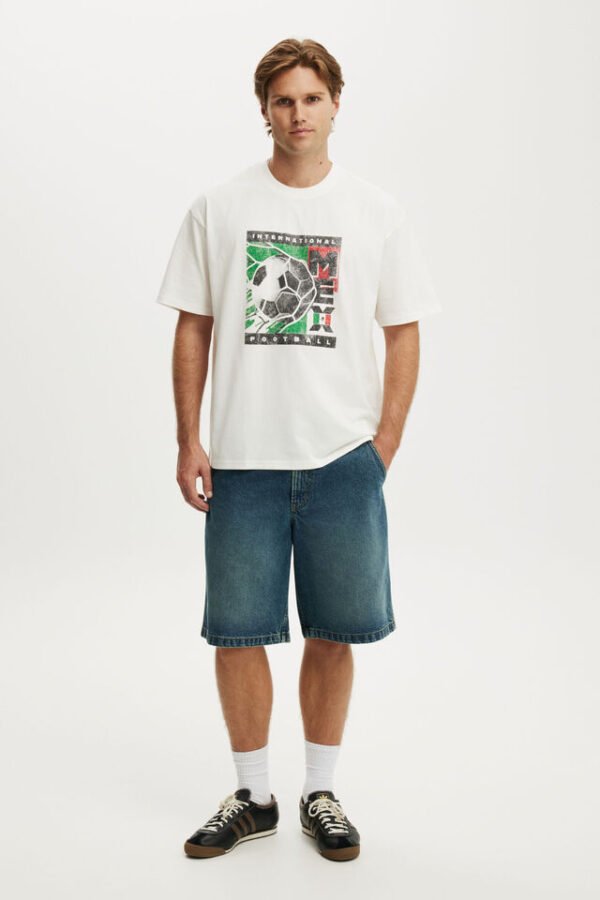 Everyday Fit Graphic T-Shirt